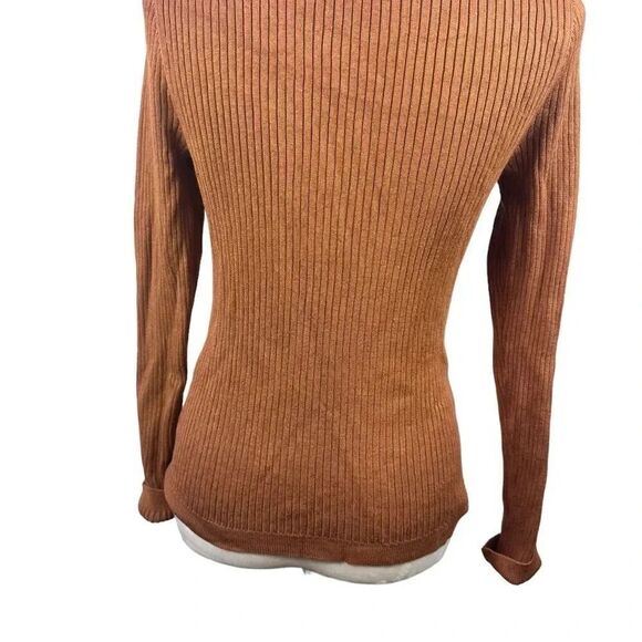 White House Black Market Brown V-Neck Sweater - Picture 4 of 10